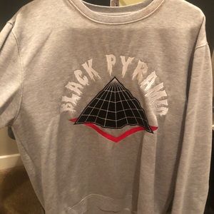 Black pyramid jacket